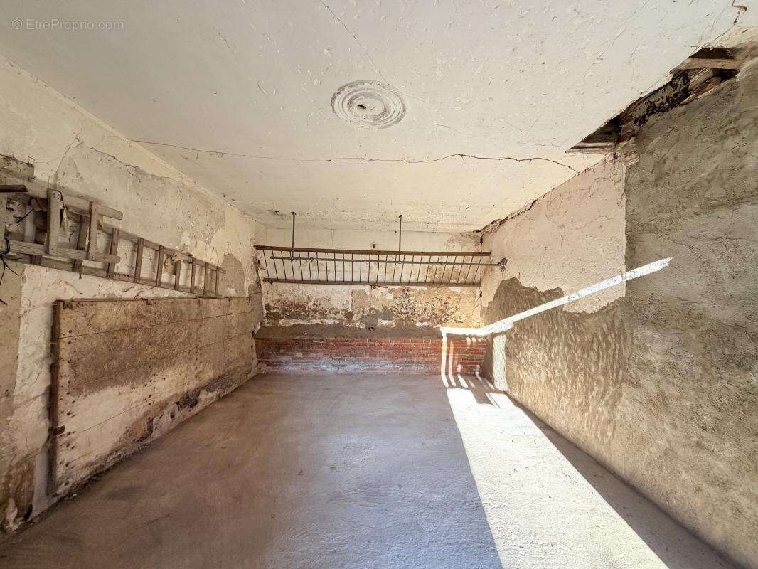 Maison à SAINT-LAURENT-LA-GATINE