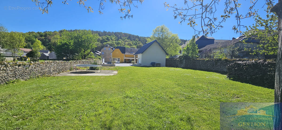 Maison à ADE