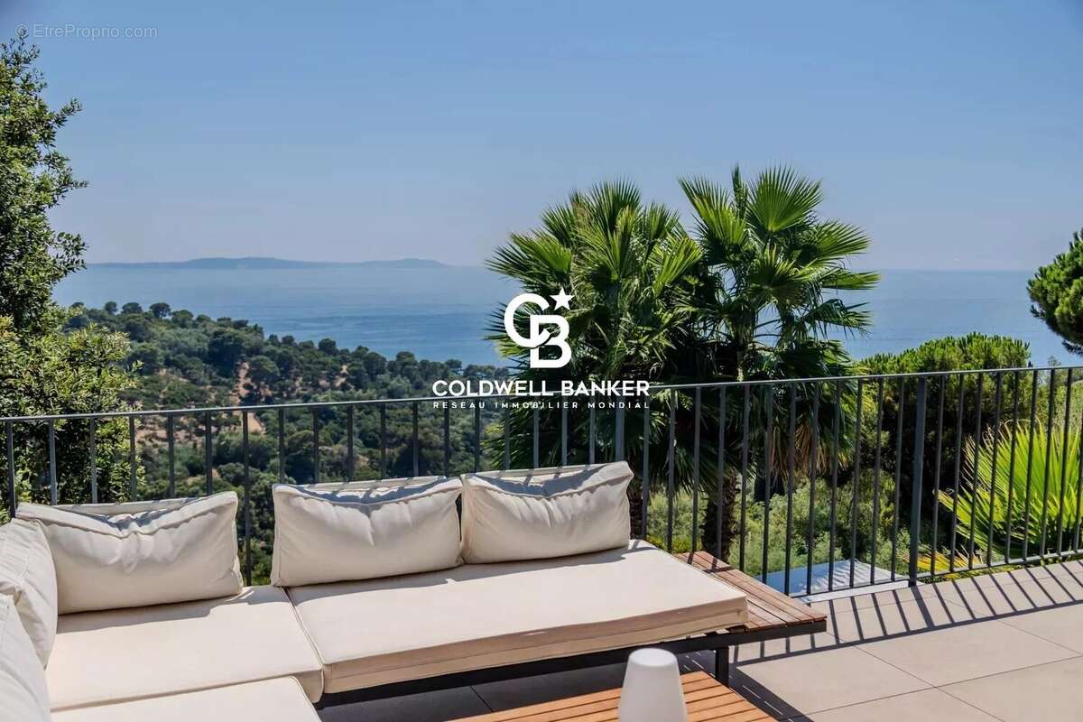 Maison à RAYOL-CANADEL-SUR-MER