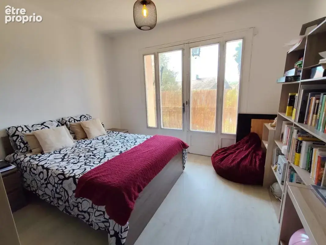  Maison T6 de 152 m² à Nogaro – Centre-ville & Jardin arboré - photo 12