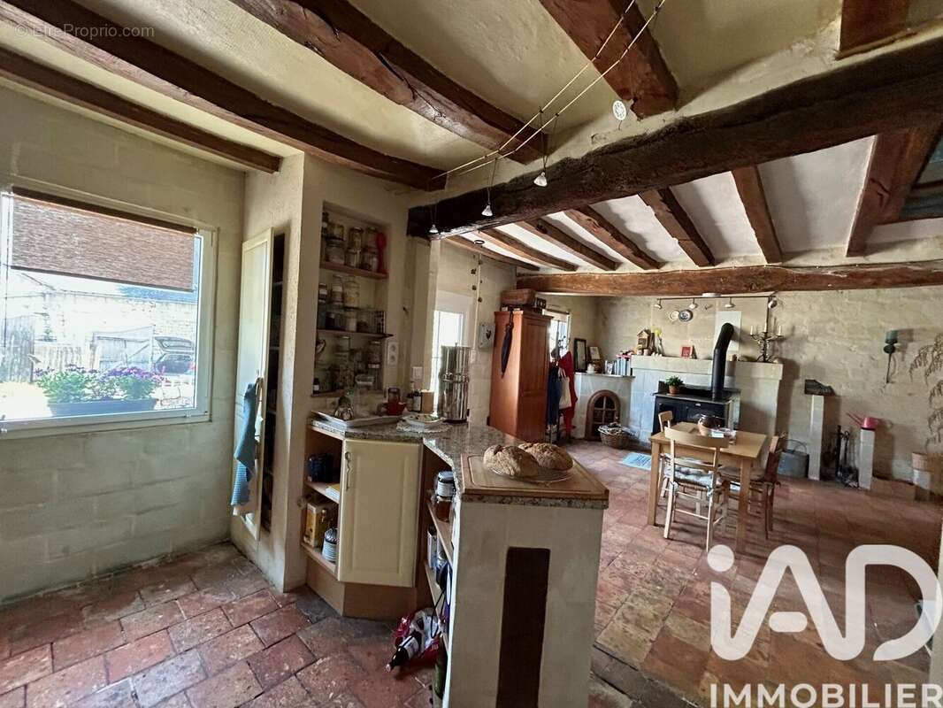 Maison 138 m² à Roiffe  - photo 4