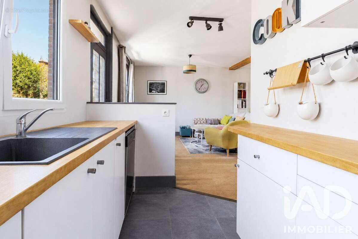 Maison 72 m² à Viry-Chatillon  - photo 6