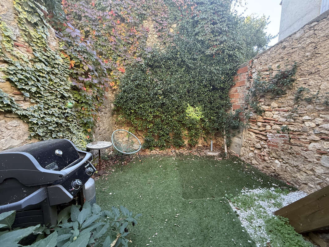 Maison à MONTPEYROUX