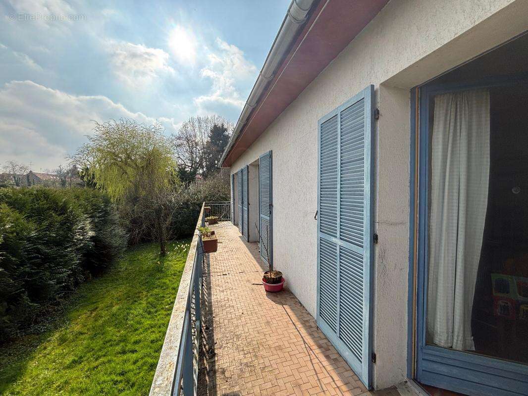 Maison à VILLECONIN