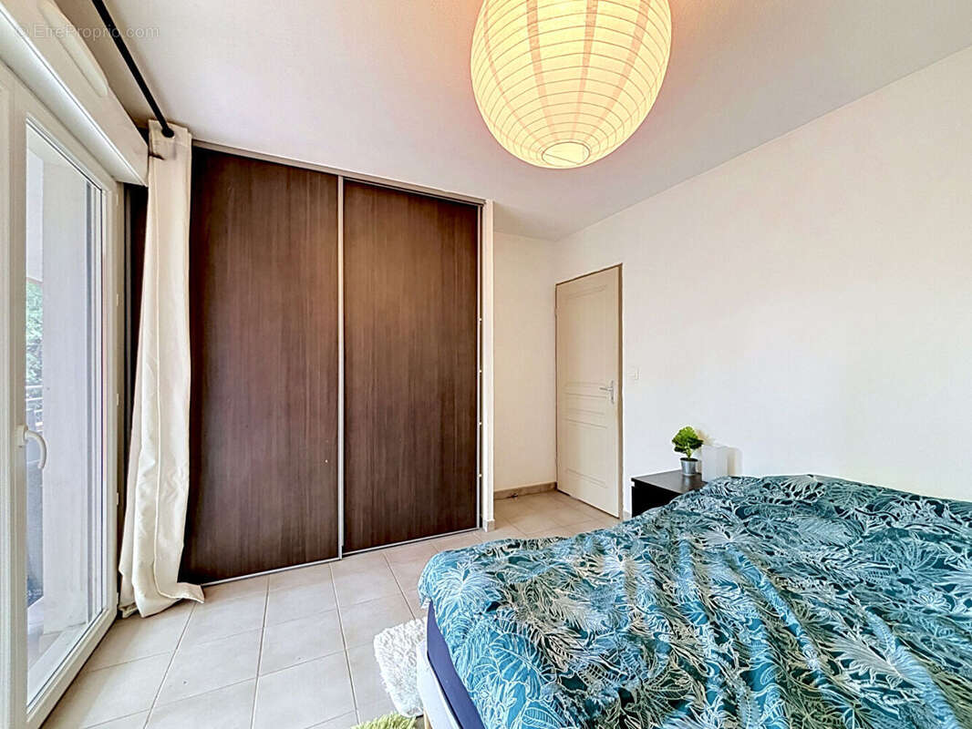 T2 de 54 m² avec grande terrasse - Croix d'argent - photo 7