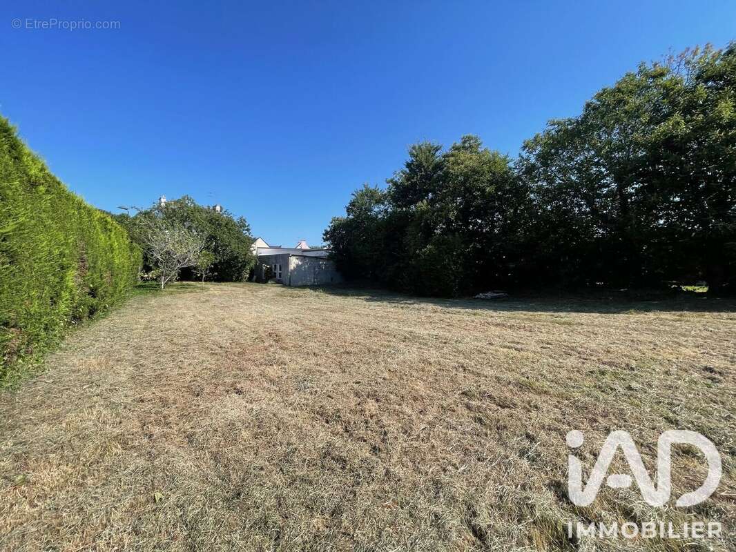 Terrain 565 m² à Pleuven  - photo 4