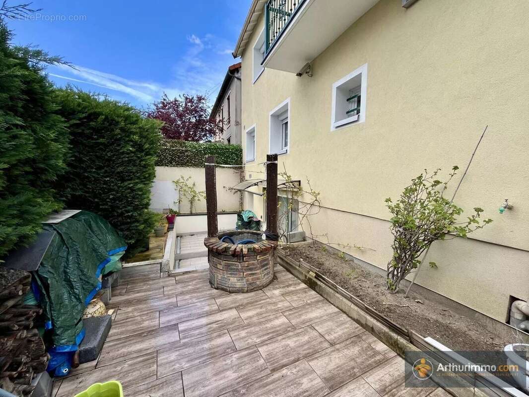 Maison à LES PAVILLONS-SOUS-BOIS