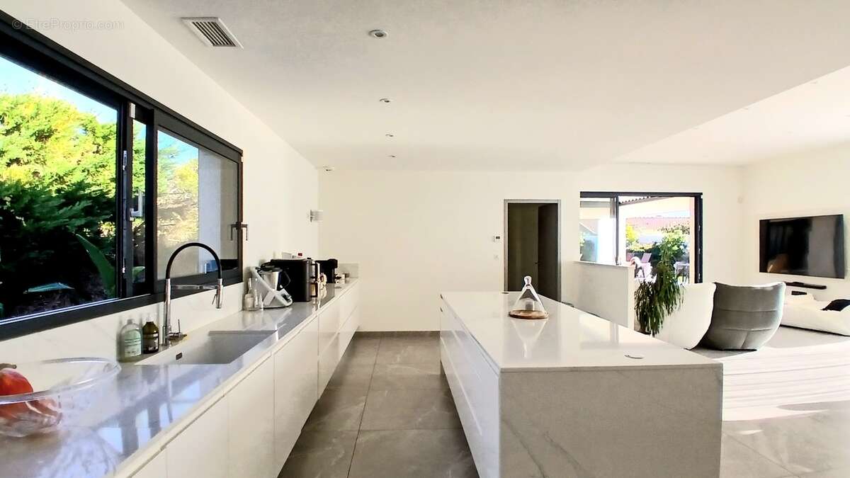 Maison à MURVIEL-LES-BEZIERS