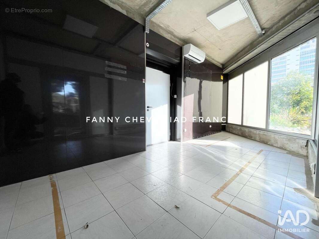 Photo 4 - Commerce à TOULON