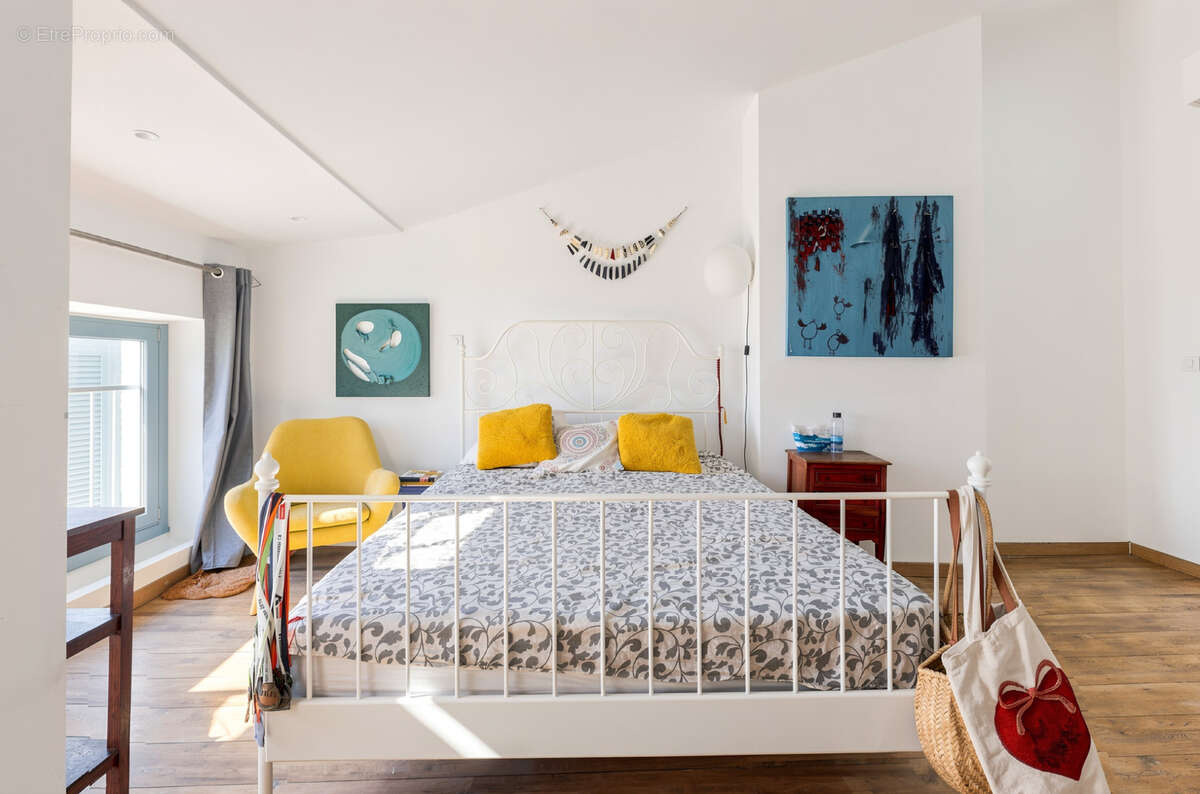 Maison de 115m2 avec garage, terrasse et cave. - photo 16