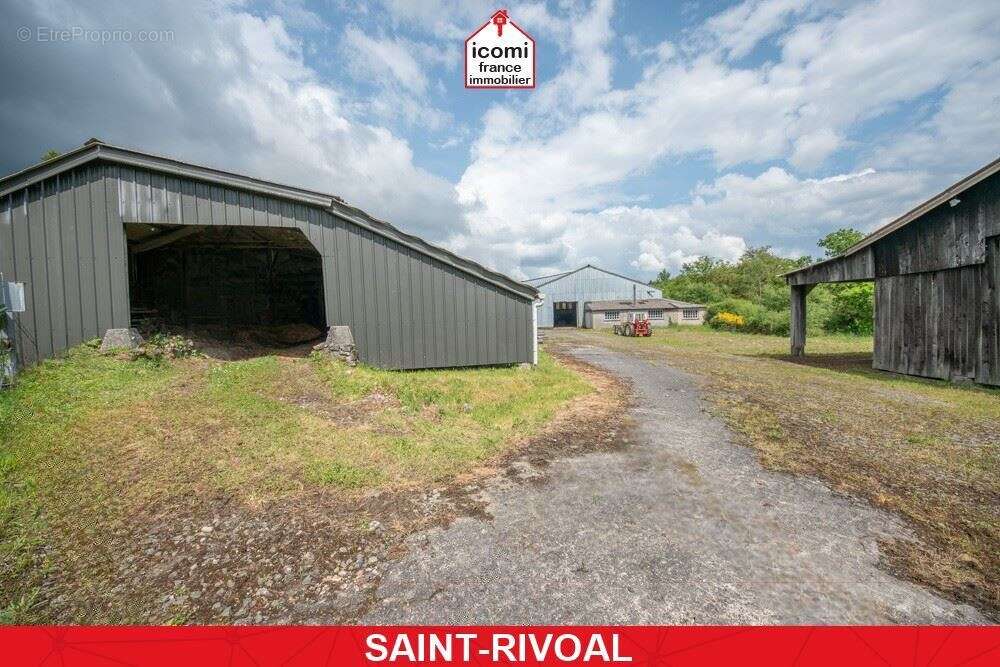 Maison à SAINT-RIVOAL