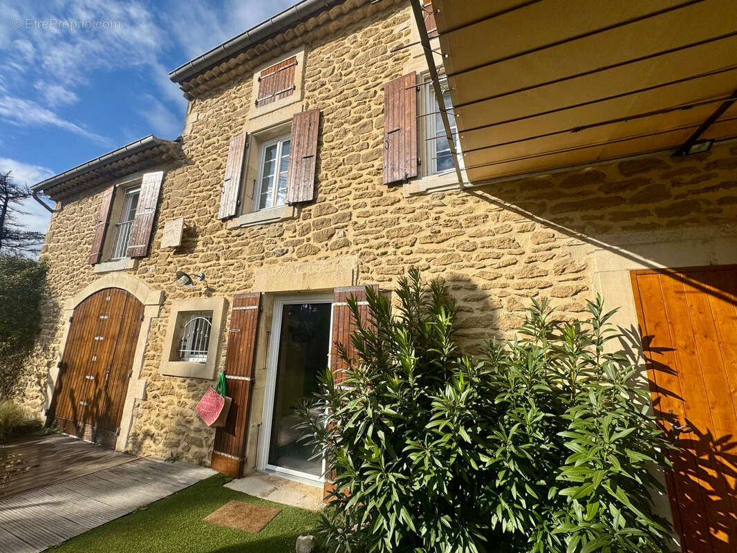 Maison à GRIGNAN