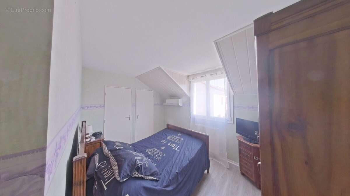 Appartement à SAINT-JUST-SAINT-RAMBERT