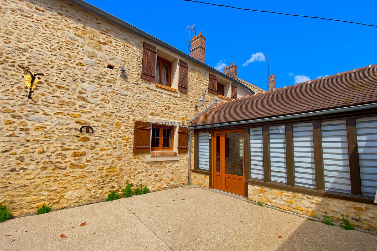 Maison à AUTEUIL