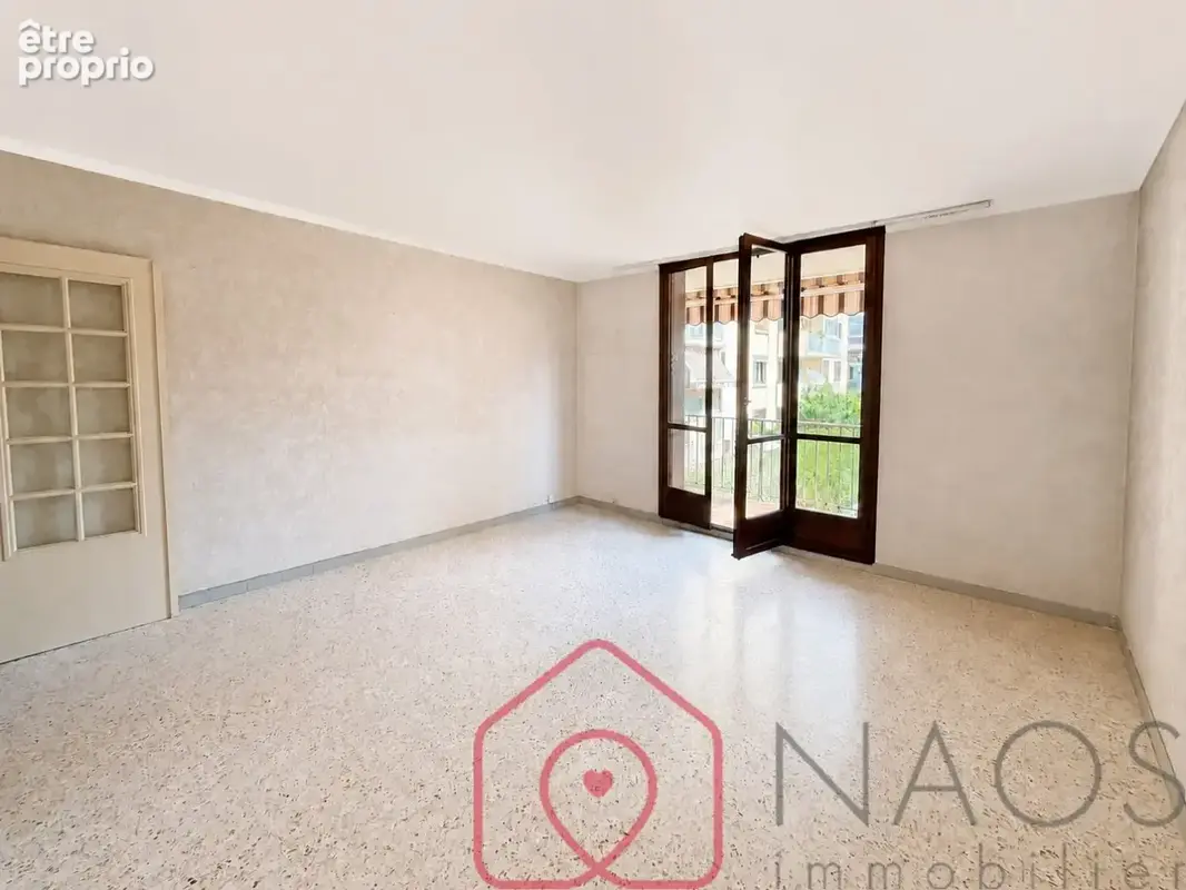 Aux portes de Six Fours les Plages grand T3 de 65 m2 - photo 2