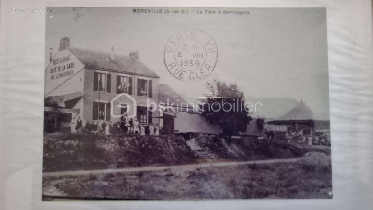 Maison à MEREVILLE