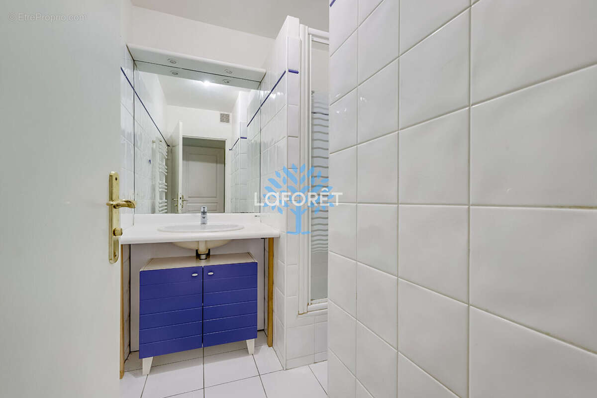 Appartement à PARIS-20E
