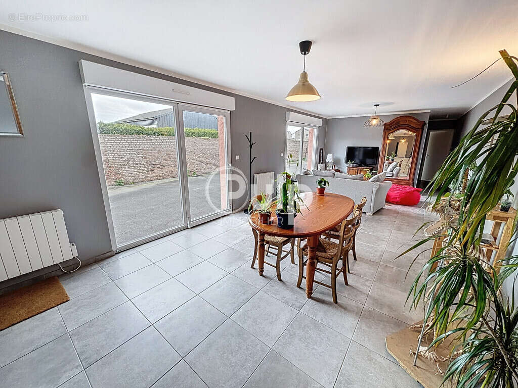 Maison à MAZINGARBE