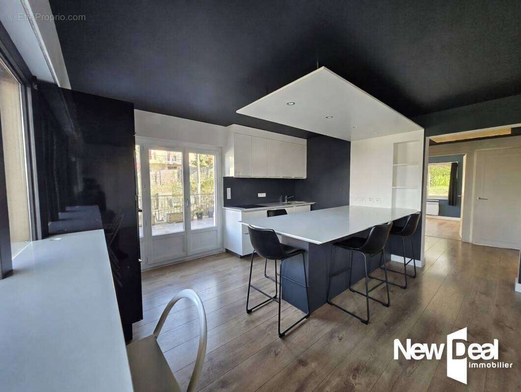 Appartement à EVIAN-LES-BAINS