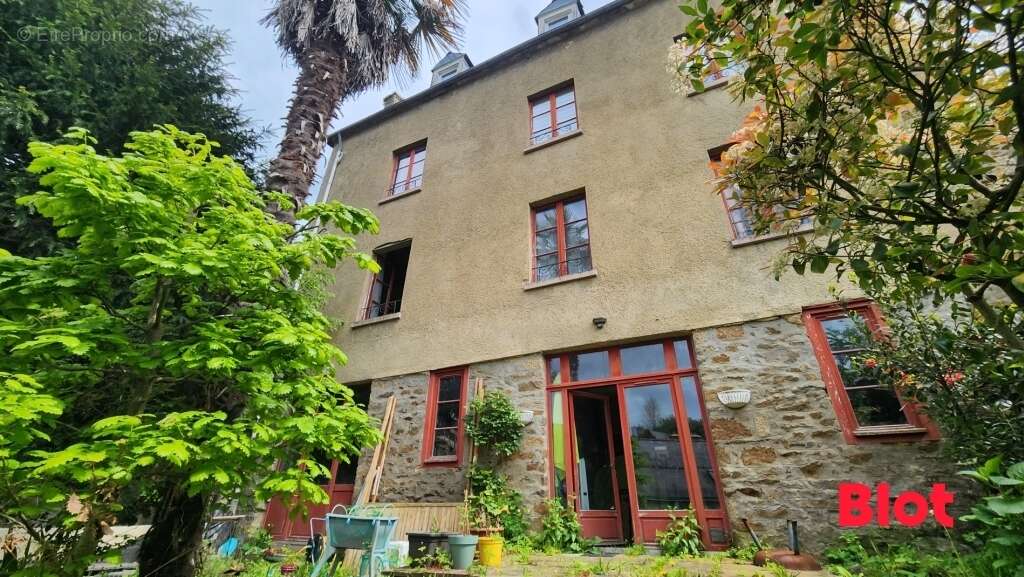 Maison à DINAN