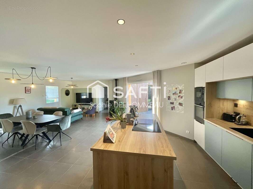 Photo 5 - Maison à SAINT-GEORGES-DE-MONTAIGU