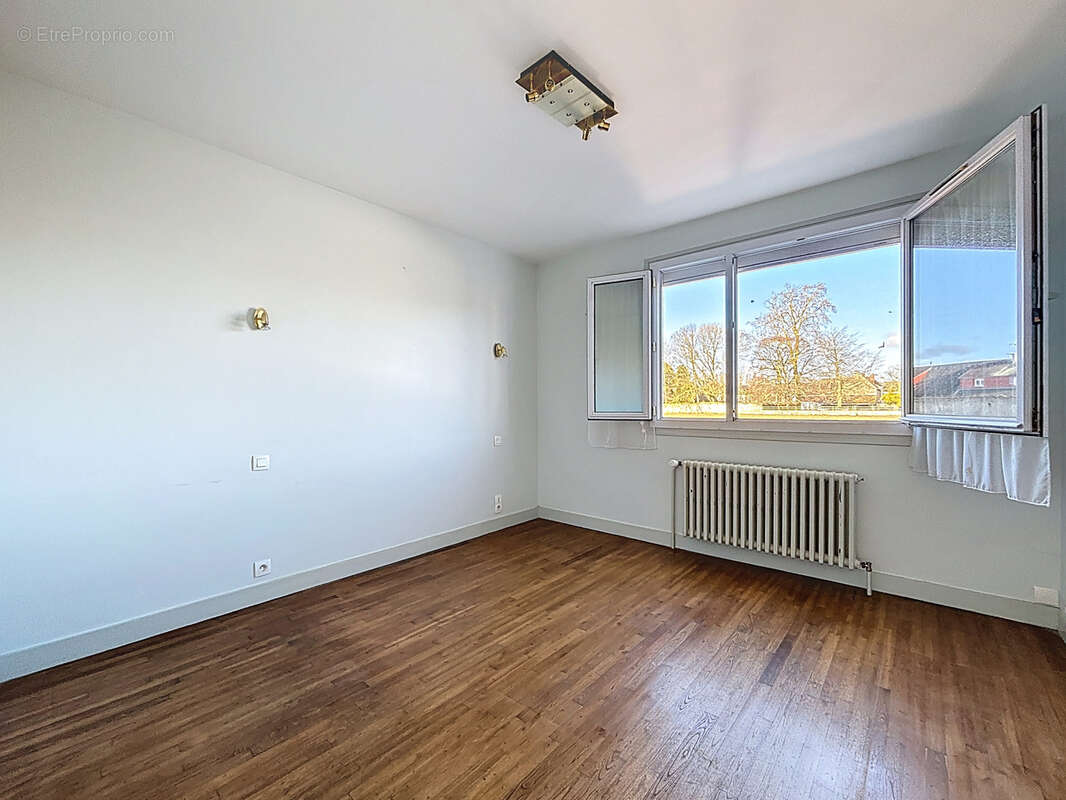 Maison à ISIGNY-SUR-MER