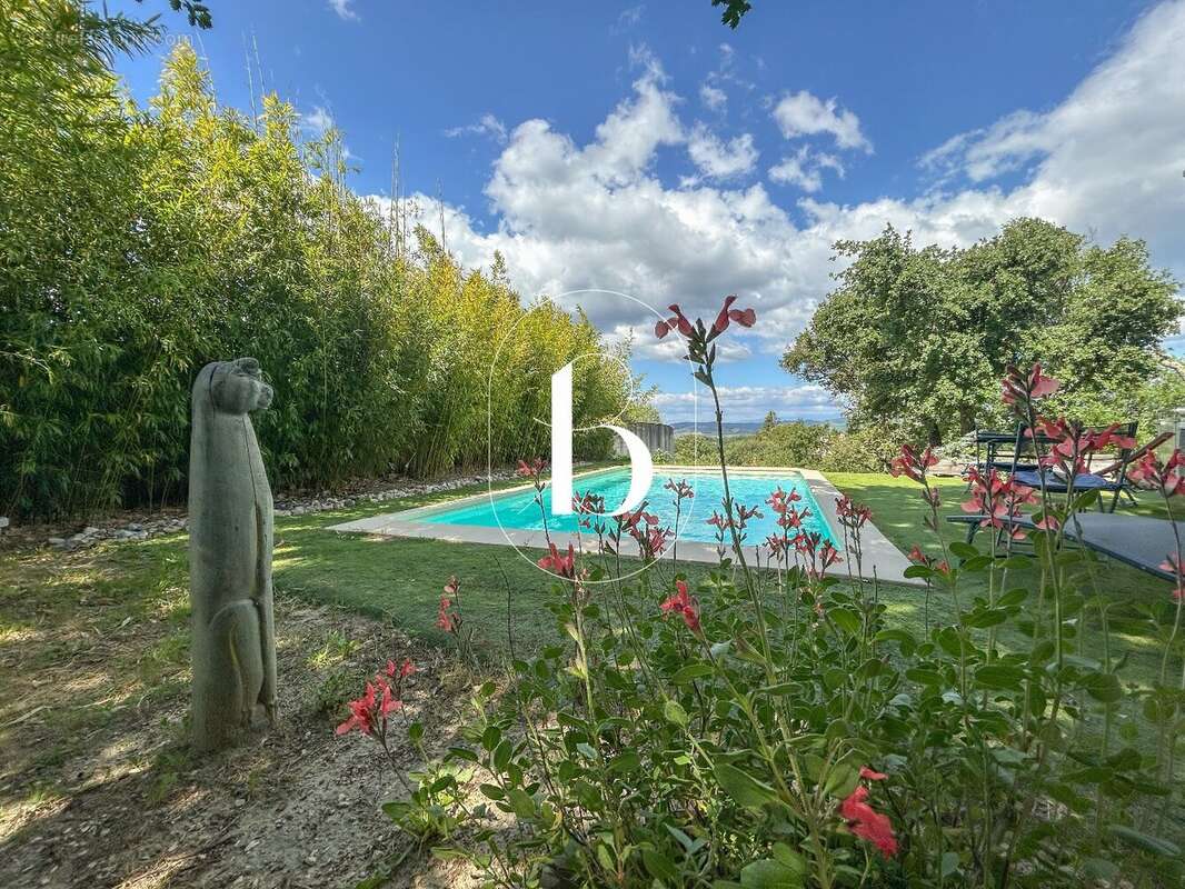 Maison 130 m² à Barjac  - photo 2