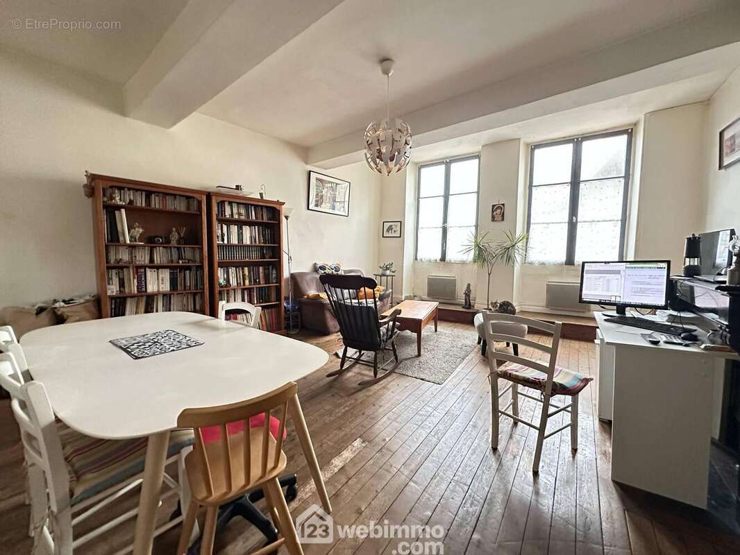 Une jolie piéce de vie de 34 m²
