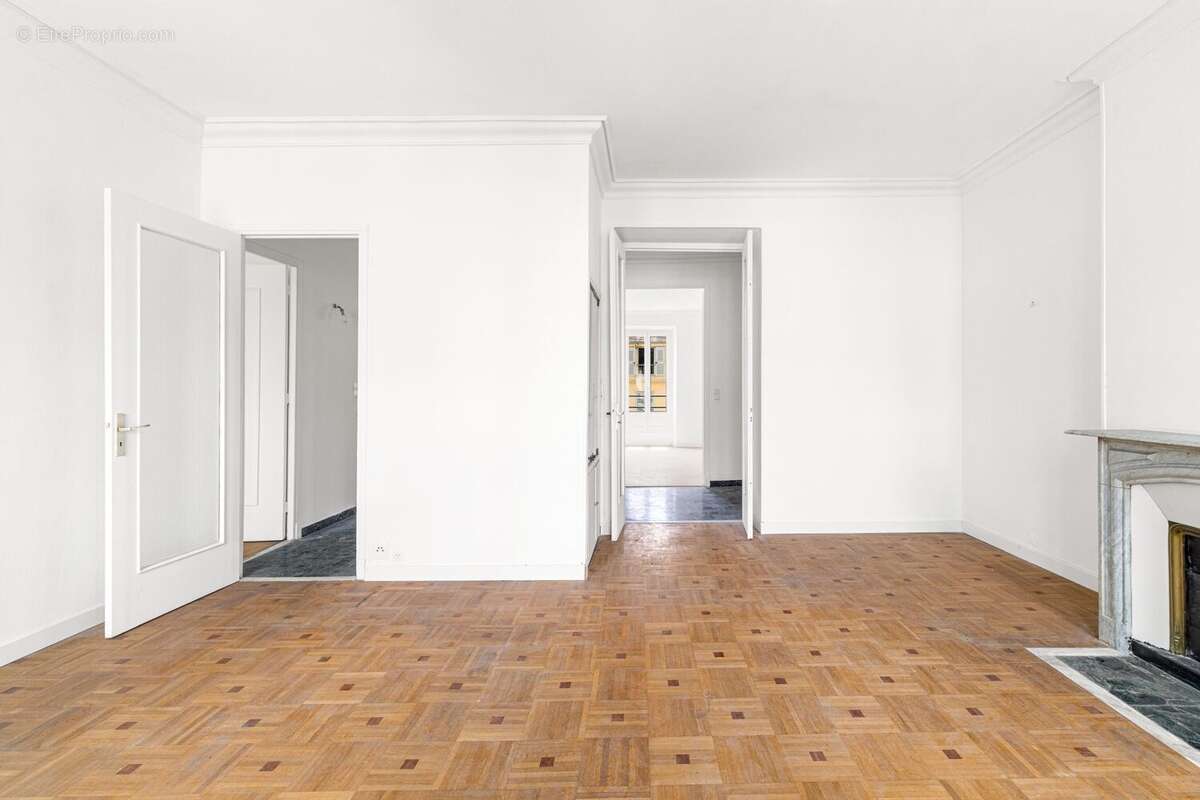 Appartement 90 m² à Nice  - photo 7