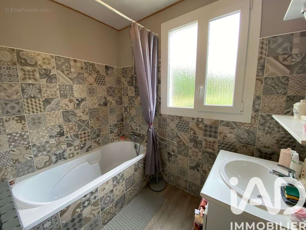 Maison 197 m² à Clave  - photo 7