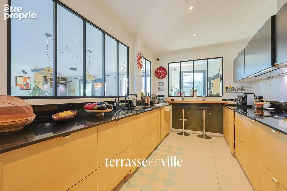 La Ciotat   Quartier résidentiel - Villa d’architecte de 200 m2   Piscine - 1 458 000€ - photo 10