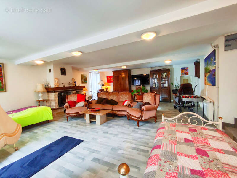 Maison de caractère – 319 m² – 10 chambres – Villaines-en-Duesmois (Côte-d’Or) - photo 4