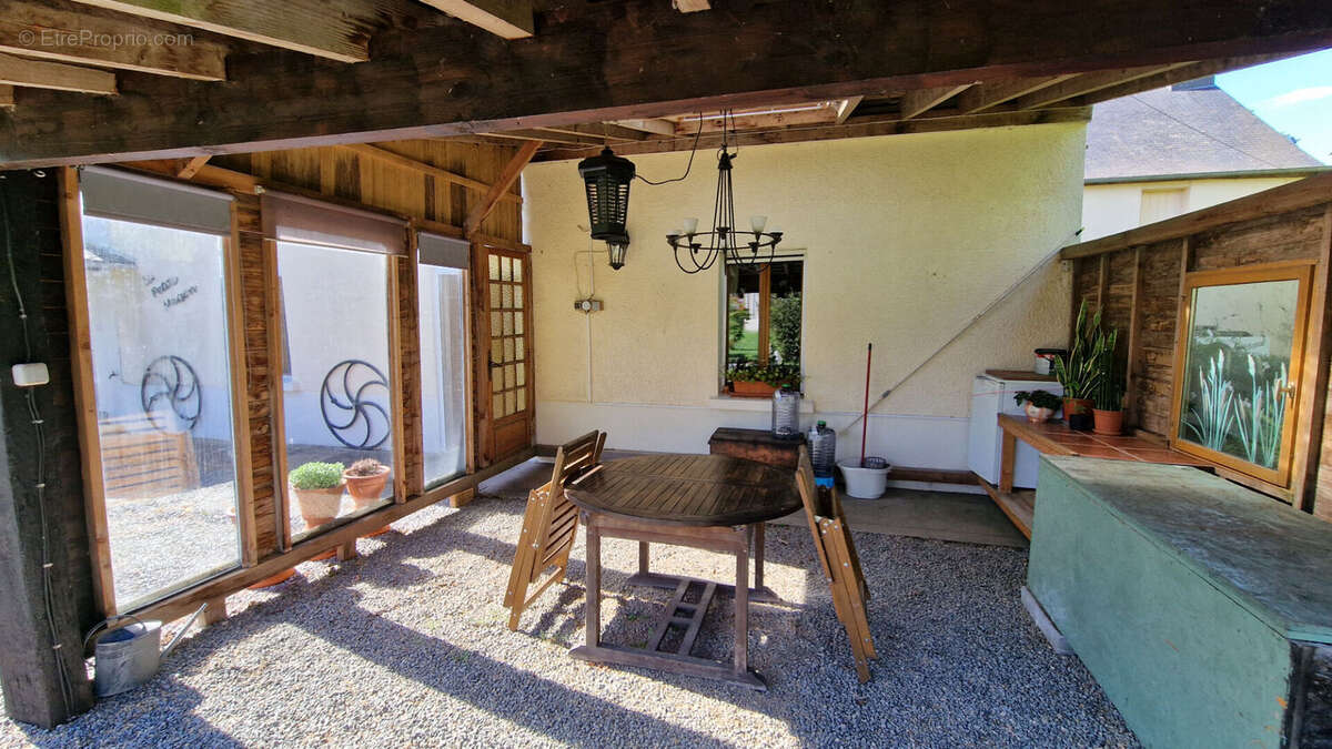 Maison à MENEAC