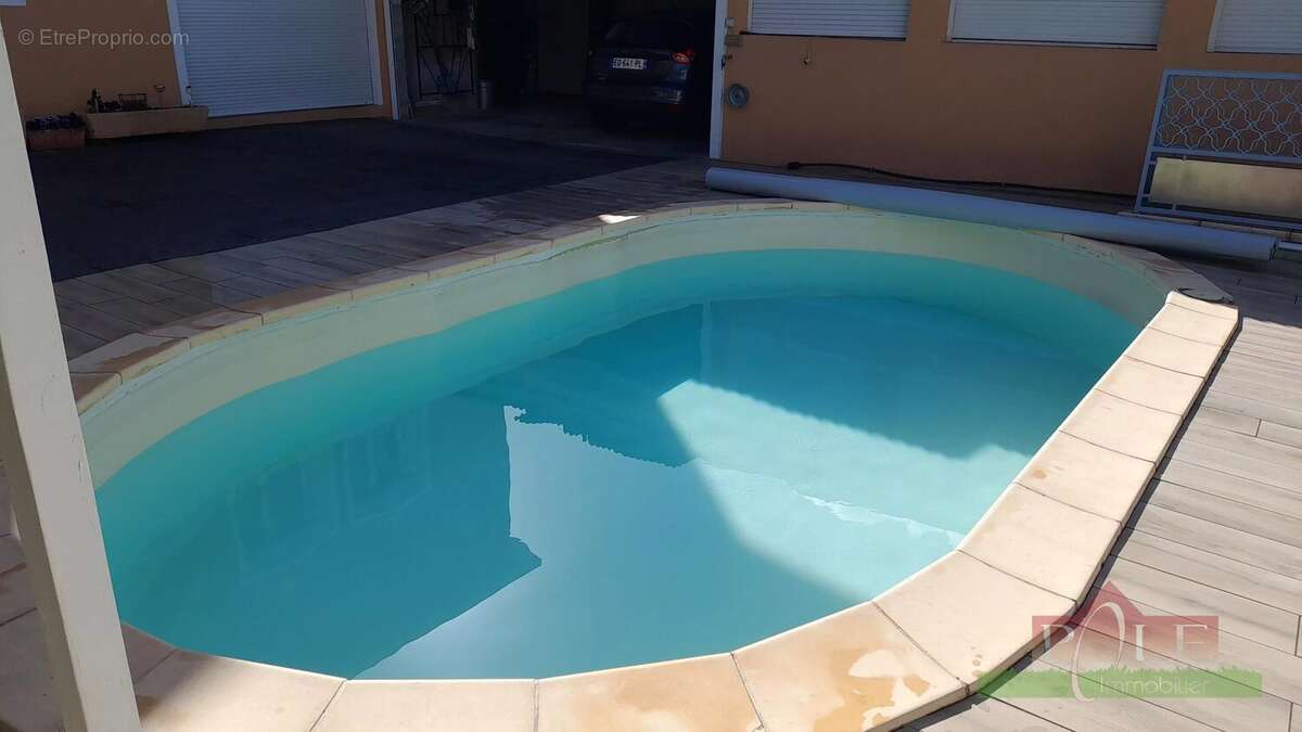 Maison à ROUSSILLON