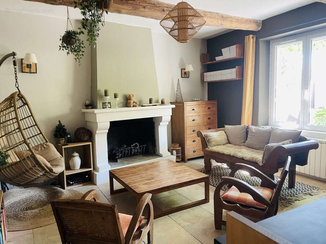 Maison à PUJAUT