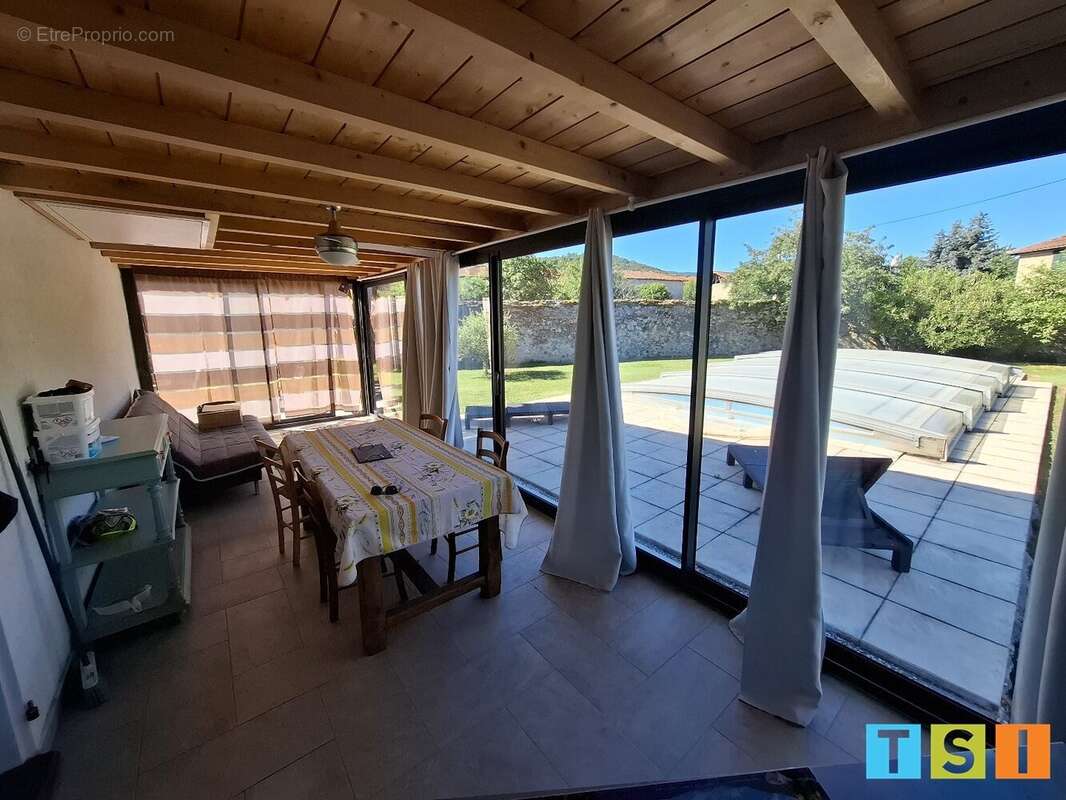 Prox SAINT GAUDENS: villa de plain-pied avec piscine su run terrain de 1215 m². - photo 6