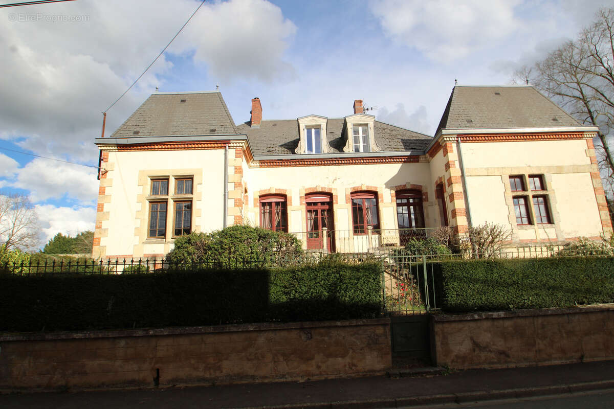Maison à BOURBON-LANCY