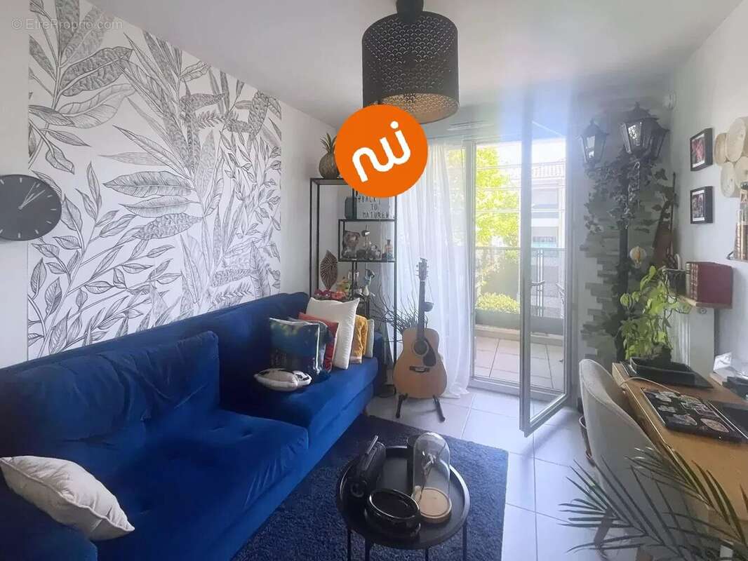 CRAPONNE - T2 avec garage et balcon - photo 2