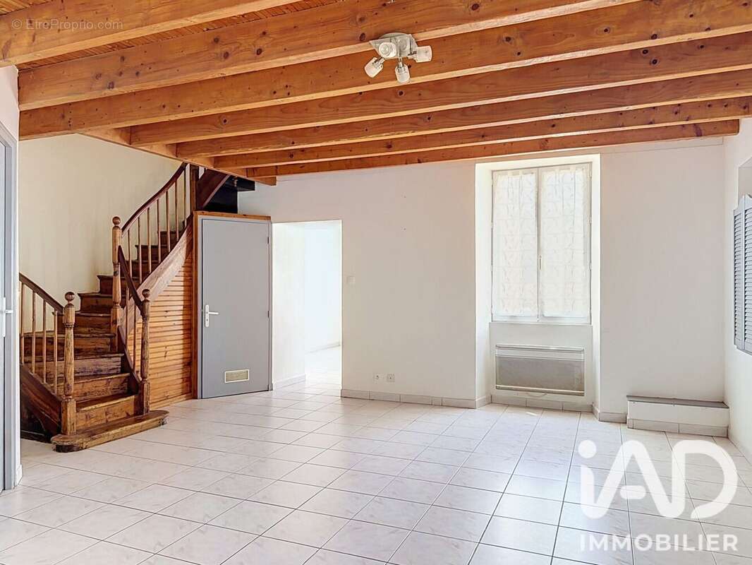 Maison 70 m² à Mosnac  - photo 4
