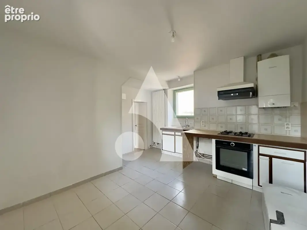 Immeuble Cahors 300 m2, 10 pièces, local commercial. - photo 11