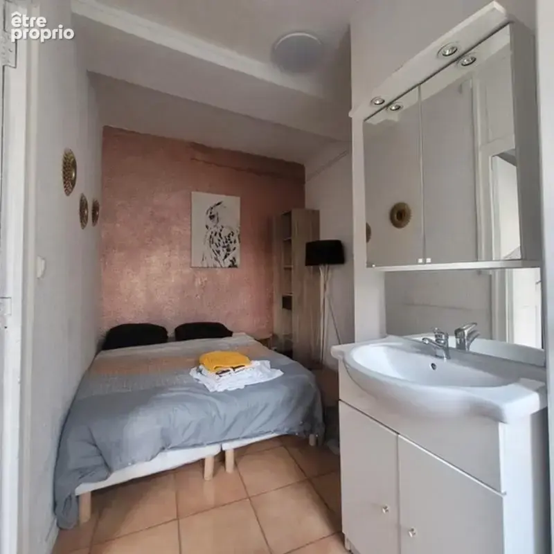 Immeuble de rapport comprenant 4 appartements et 1 local commercial en très bon état loué en étudiant et en AIR BNB - photo 12
