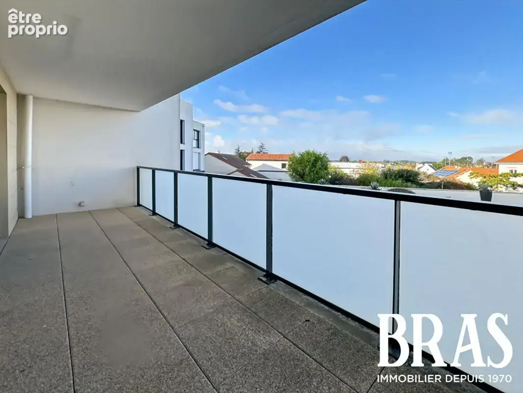 Vertou - t3 + balcon + parking - photo 1
