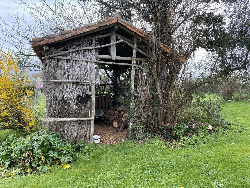 Maison à MILLAC