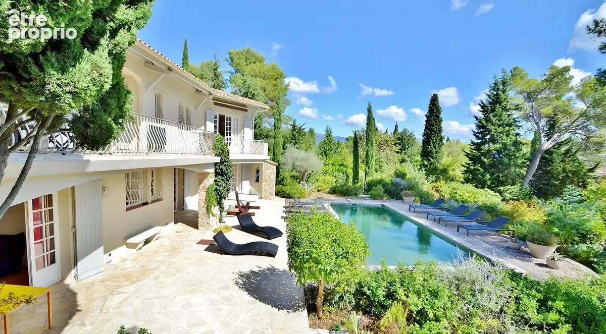 NEW - Valbonne proche Village - Belle villa de charme - 5 chambres au calme absolu, vue dégagée - photo 15