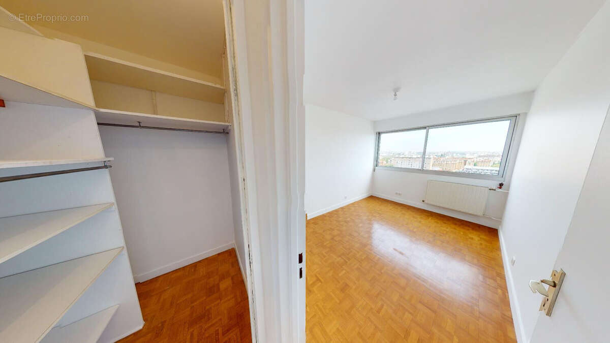 Appartement à IVRY-SUR-SEINE