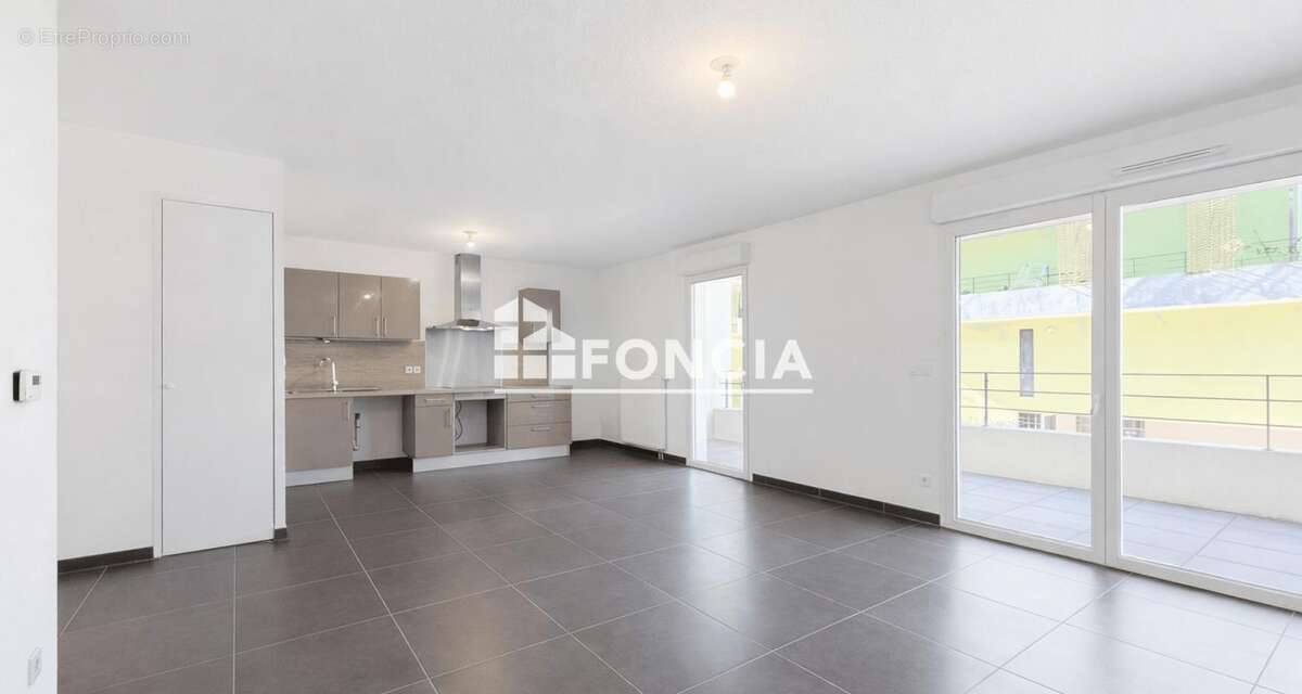 Appartement à JUVIGNAC