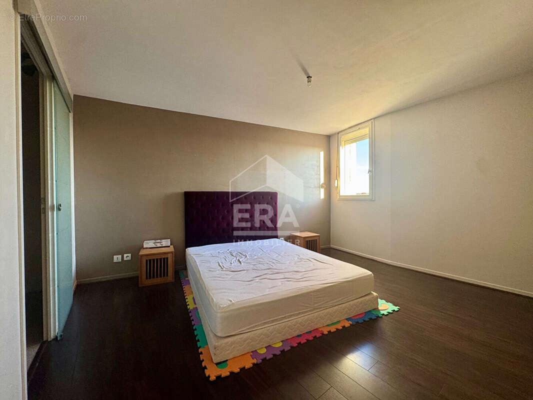 Appartement à COMBS-LA-VILLE