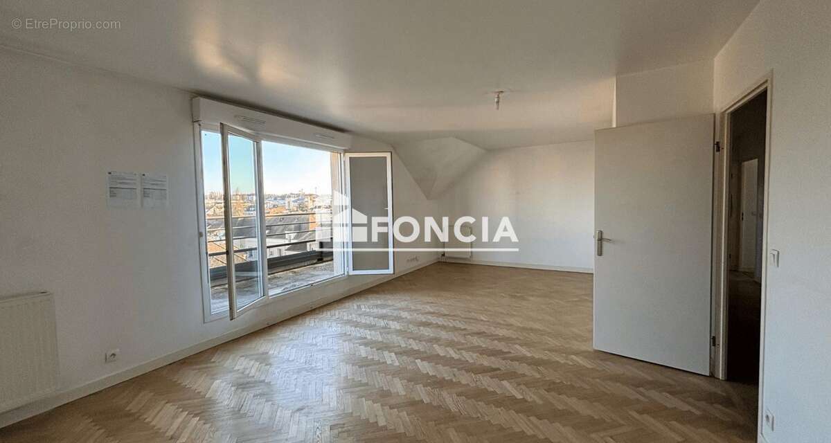 Appartement à LIMEIL-BREVANNES