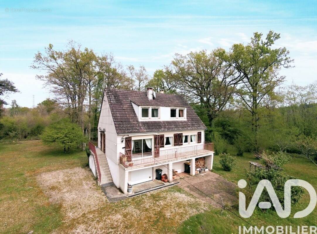 Photo 1 - Maison à NOGENT-SUR-VERNISSON