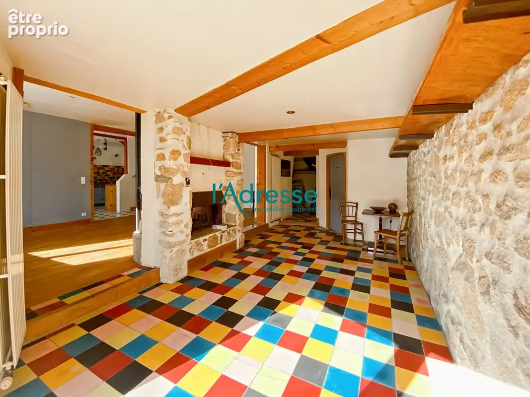 Jolie propriété  de 197m² en coeur de village - photo 2